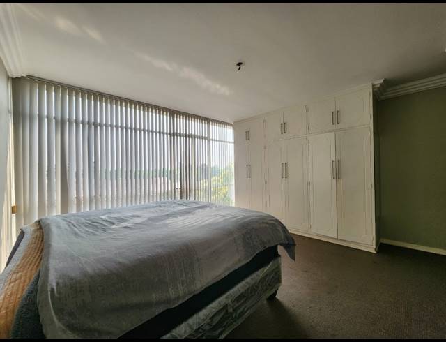 3 BEDROOM FLAT FOR SALE IN THREE RIVERS PROPER